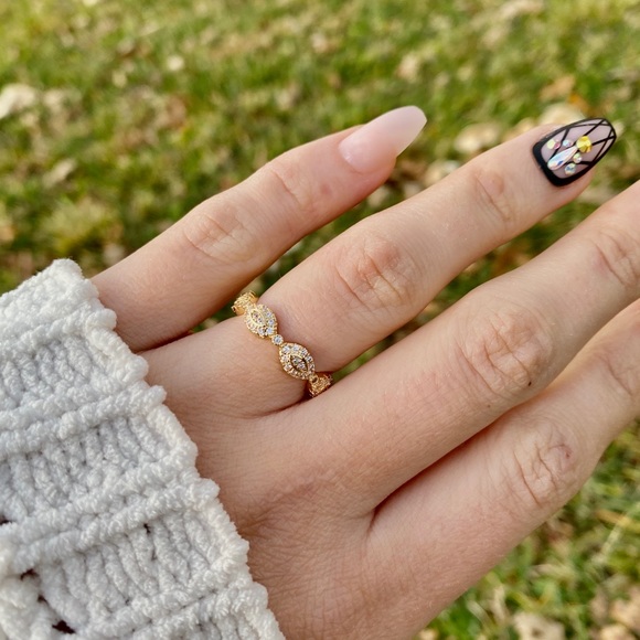 18k Yellow Gold Plated Ring White Sapphire - Picture 11 of 13